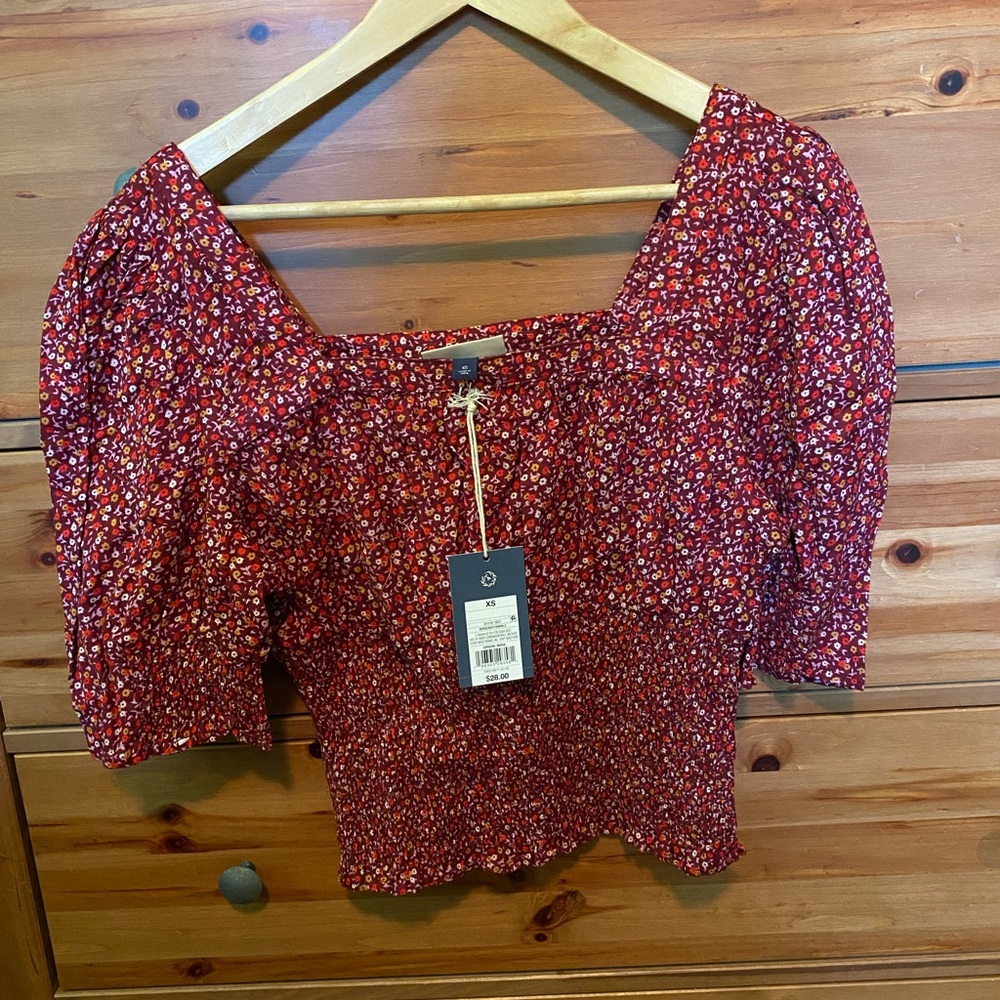 Universal Thread Red Floral Square-Neck Puff Sleeve Top - Picture 5 of 6
